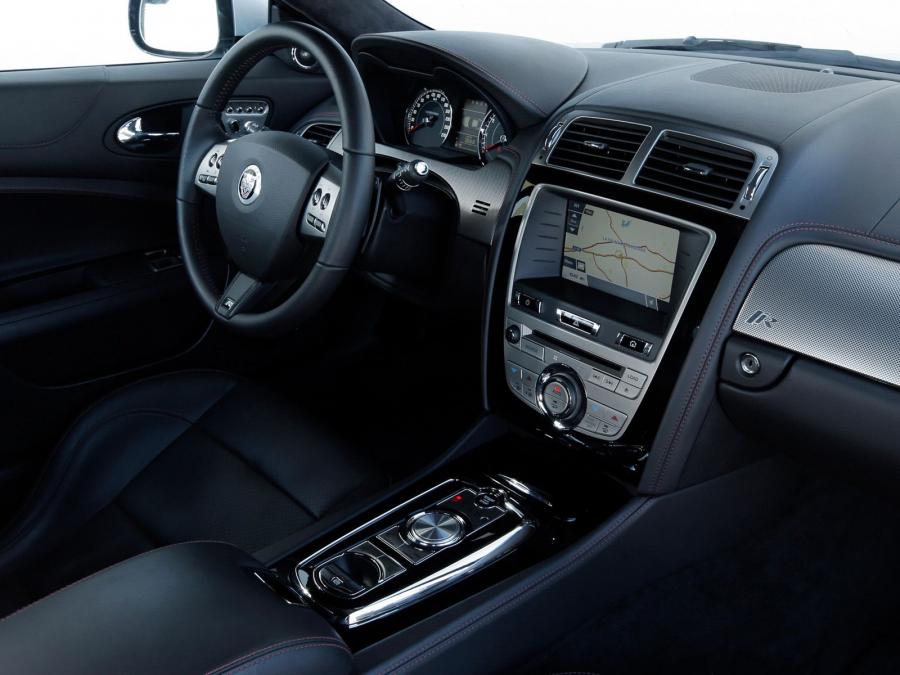  Jaguar XKR Coupe 2009 года  (фото 4 из 132)